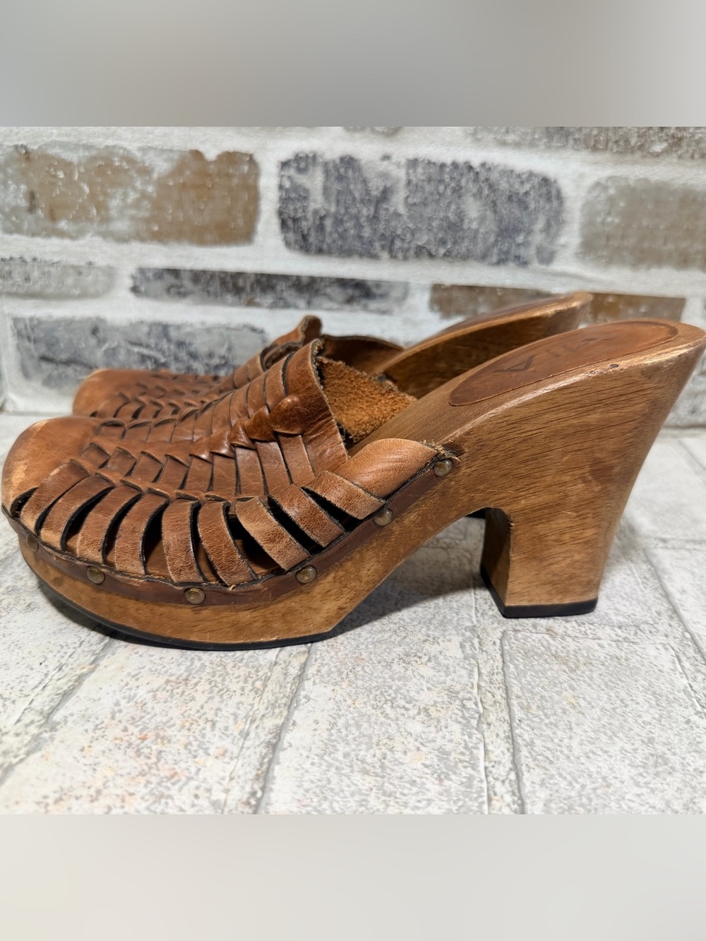 VINTAGE MIA WOVEN LEATHER HIGH HEEL CLOGS GOLD RIVET BROWN LEATHER SIZE  8